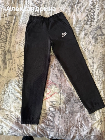 Долнище Nike-137/147см-НОВО!, снимка 4 - Детски панталони и дънки - 53062144