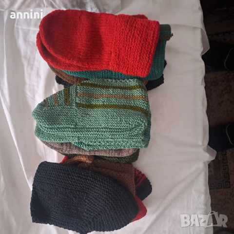 дамски  шалове  различни  цветове плетени ръчно  вълна, снимка 12 - Спортна екипировка - 37768154