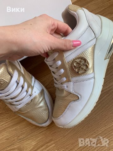 Оригинални маратонки Guess , снимка 11 - Маратонки - 39243144