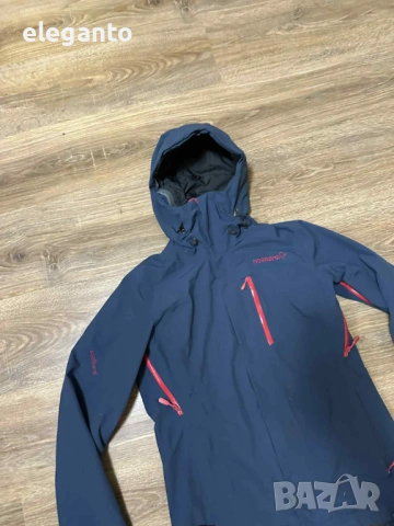 Висок клас дамско хибридно яке NORRONA Svalbard Gore-Tex jacket , XS размер, снимка 4 - Якета - 53099156