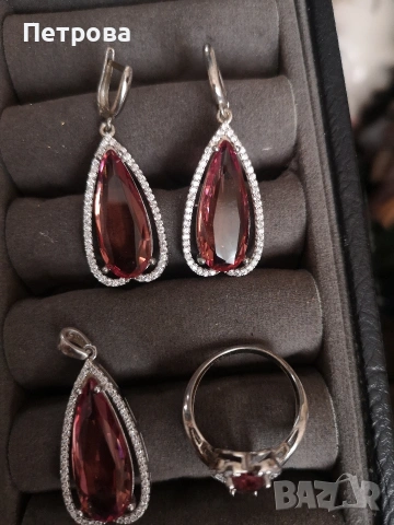 Сребърен комплект със султанит. , снимка 2 - Колиета, медальони, синджири - 53884307