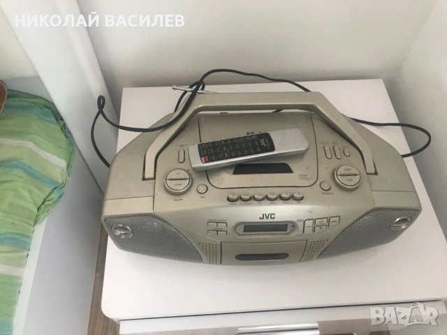 Продава   се   ;  Има    дистанционно   ., снимка 10 - Радиокасетофони, транзистори - 51826953