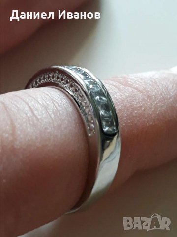 Златен ПРЪСТЕН 18 к БЯЛО ЗЛАТО С КАМЪНИ Сваровски 