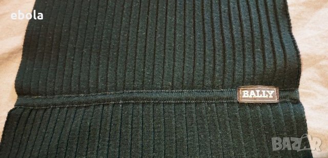 Оригинален шал Bally, снимка 8 - Шалове - 30783369