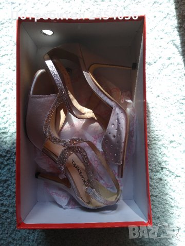 Елегантни сребристи обувки , снимка 5 - Дамски обувки на ток - 29165258