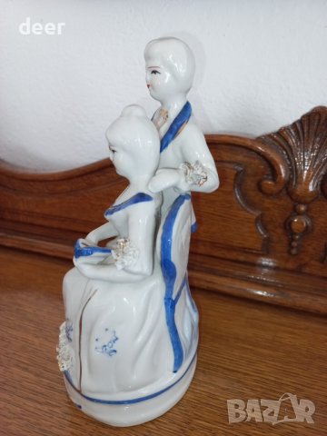 Порцеланова статуетка от Западна Европа , снимка 2 - Декорация за дома - 42915759