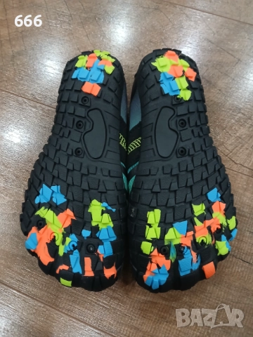Детски аква обувки от бързосъхнеща материя и неплъзгаща се гумена подметка, снимка 2 - Детски обувки - 52885469