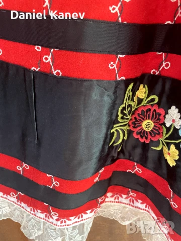 Фолклорен сукман, снимка 6 - Антикварни и старинни предмети - 50915247