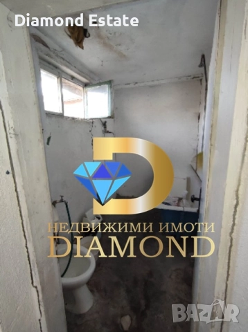 Двуетажна къща с два гаража в село Горски извор, общ. Димитровград, снимка 17 - Къщи - 51922671