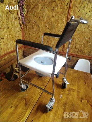 Санитарен тоалет стол с вдигащи се подлакътници за баня и тоалет. Подходящ за възрастни, оперирани, , снимка 3 - Тоалетни столове - 42221080