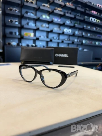 очила с черен обикновен калъф chanel miu miu , снимка 5 - Слънчеви и диоптрични очила - 51206854