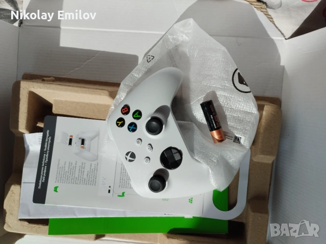 Продавам ново Microsoft xbox series S 512 gb, снимка 4 - Xbox конзоли - 54244444