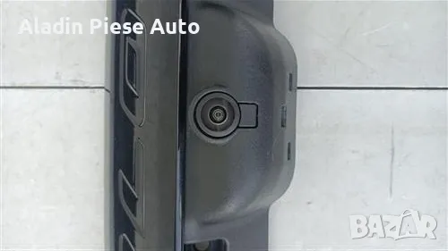 Орнамент на задната врата на Ford Explorer година 2019 2020 2021 2022 код LB5B-S42509, LB5BS42509, снимка 3 - Аксесоари и консумативи - 50355825