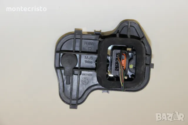 Дясна платка стоп VW Golf 5 хечбек (2004-2008г.) десен ламподържач Golf V 1K6945258 / 89031828, снимка 2 - Части - 49902166