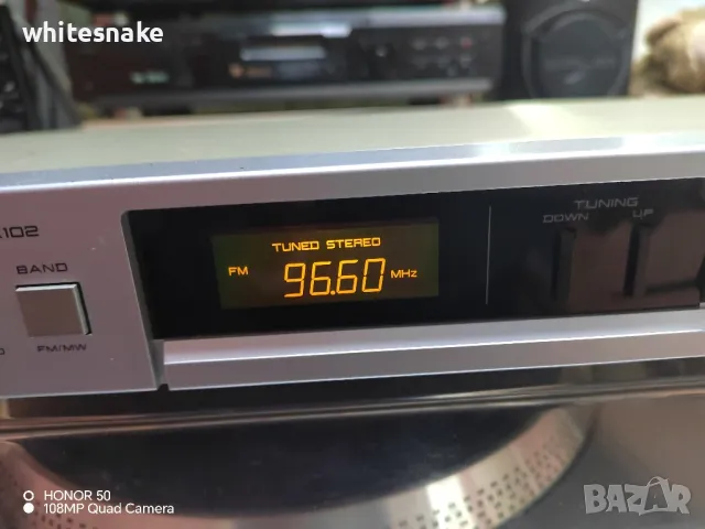Akai AT-A102 Quartz Sintesizer Tuner , снимка 4 - Ресийвъри, усилватели, смесителни пултове - 48481015
