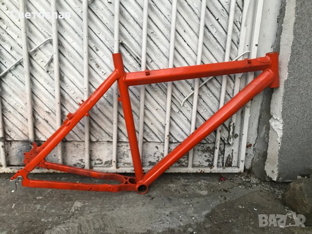 Велосипедни и BMX части:рамка,курбели, колче, дерайльор, плочи, снимка 1 - Части за велосипеди - 33750465