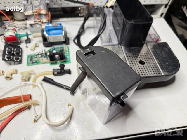 Delonghi Nespresso EN680.M Lattissima , снимка 12 - Кафемашини - 54070526