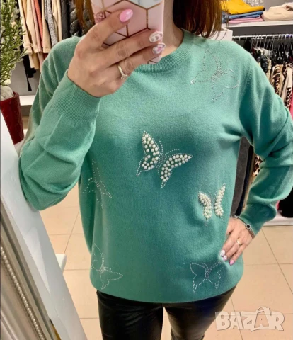 ⭐️Дамски блузи фино машинно плетиво с нежни пеперуди  , снимка 2 - Блузи с дълъг ръкав и пуловери - 50978125