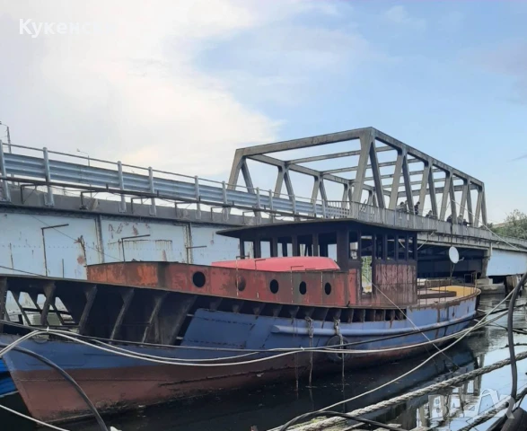 Кораб подходящ за бизнес и семейна яхта