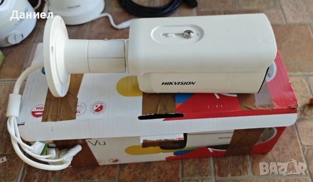 8MP IP камера с микрофон и говорител Hikvision ColorVu DS-2CD2T87G2H-LISU/SL, снимка 1