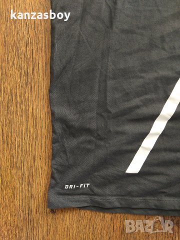 nike built not born - страхотна мъжка тениска, снимка 5 - Тениски - 33712114