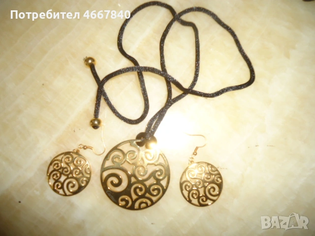 Cartier медальон ,обеци.