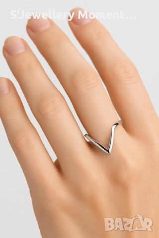 Сребърен пръстен с изчистен дизайн , снимка 2 - Гривни - 32682965