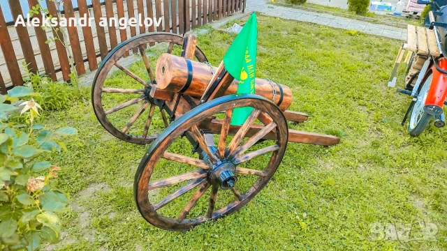 Черешово топче оръдие декорация