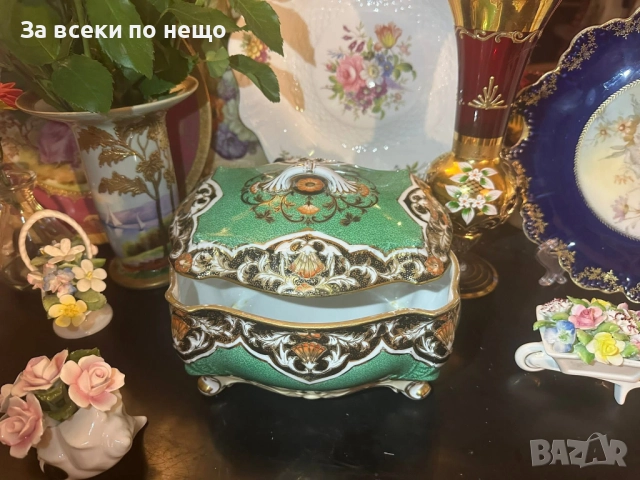 Circa 1908 “ Императорската кутия” невероятно красив и грандиозен съд на четири крака Код P1657, снимка 10 - Декорация за дома - 52932911