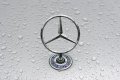 3000042876 Емблема преднен капак Mercedes-Benz "мерник" W202 W203 W210 W211, снимка 1 - Аксесоари и консумативи - 15015542