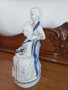 Порцеланова статуетка от Западна Европа , снимка 2