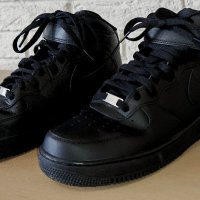 Мъжки кецове NIKE AIR FORCE 1 MID '07 LE, снимка 1 - Маратонки - 44506652