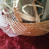 Цветя в красива ръчно плетена кошница , снимка 3 - Изкуствени цветя - 39885509