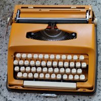 пишеща машина- на латиница , снимка 4 - Антикварни и старинни предмети - 42310537