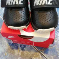 Детски маратонки Nike , снимка 1 - Детски маратонки - 36849504