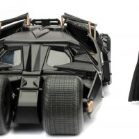 The Dark Knight Batman & BATMOBILE 253215005 -1/24, снимка 2 - Коли, камиони, мотори, писти - 39790986