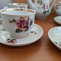 Руски порцеланов сервиз за чай , снимка 3 - Антикварни и старинни предмети - 30295651
