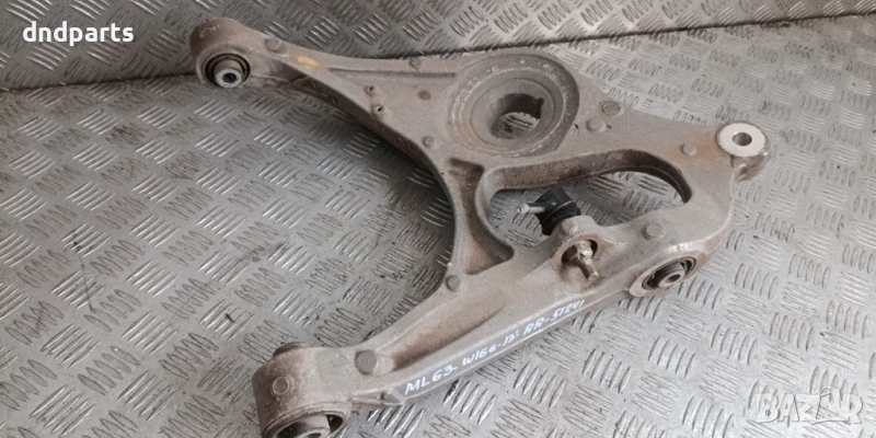 Носач Mercedes ML63 AMG W166 2013г.(заден десен)	, снимка 1