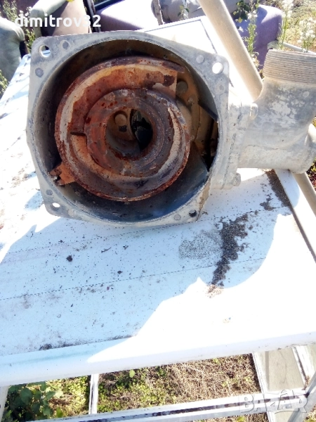 охлюв - капак за бензинова водна помпа , снимка 1