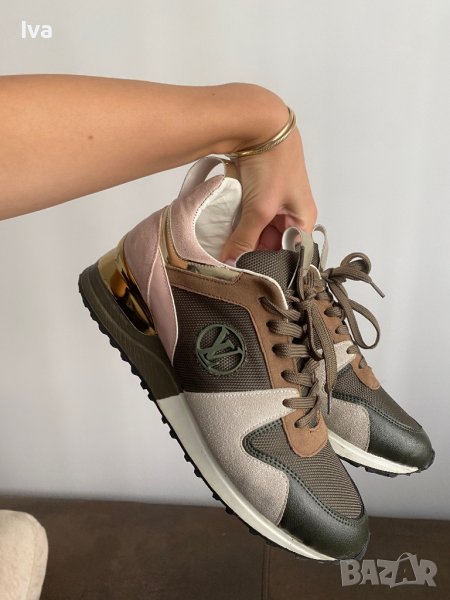 Дамски обувки Louis Vuitton run away sneaker - LV  38размер естествена кожа, снимка 1