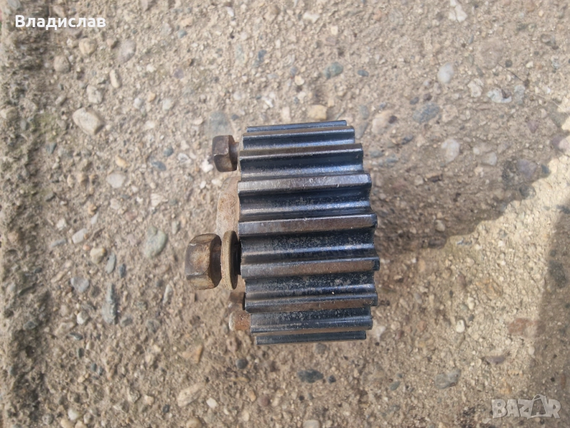 Зъбно колело колянов вал Киа Джойс 2.0 139 коня , снимка 1