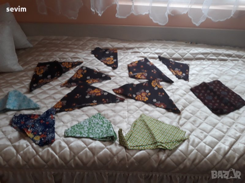  Кърпи за глава от преди години  от басма 12 броя за 5 лева , снимка 1