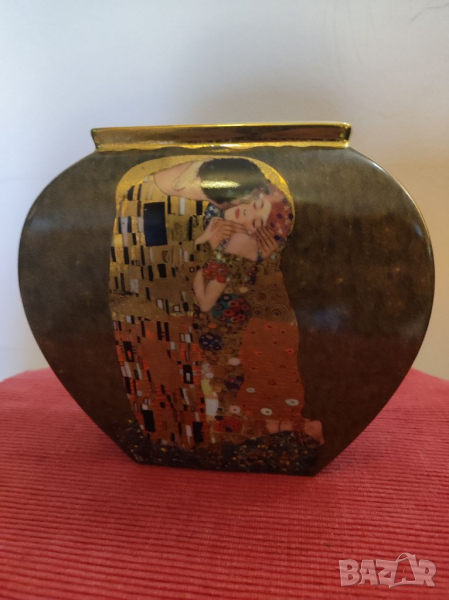 Ваза - Целувката - на Густав Климт. , снимка 1