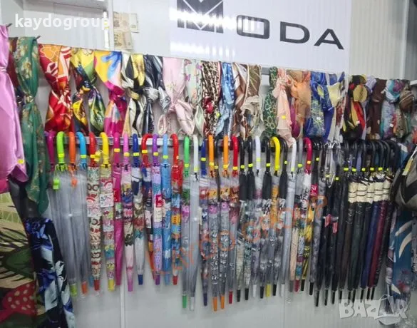 Метални стелажи за рафтове и за куки, за чадъри, за шалове R-9016 бял, снимка 1