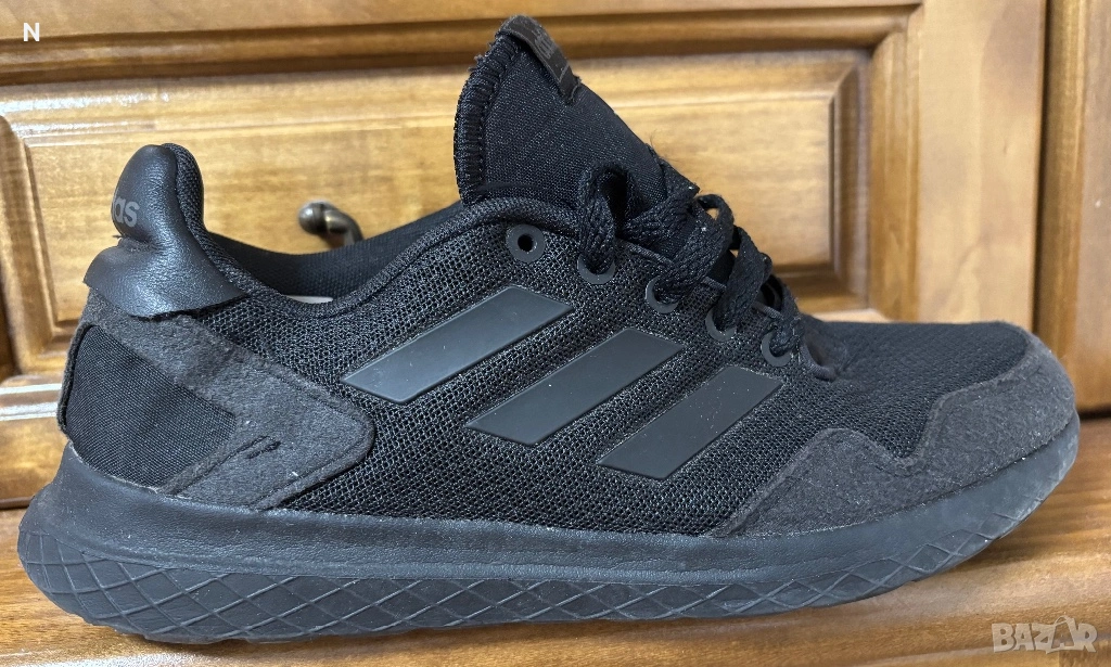 Adidas Archivo оригинални маратонки, снимка 1