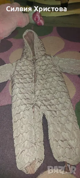 Продавам 2 бр еднакви космонавти за дете 9/12 месеца и 18 /24  месеца , снимка 1