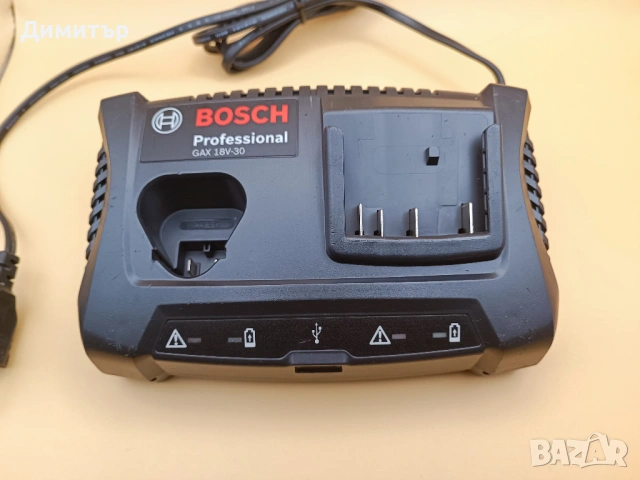 Комбинирано зарядно Bosch GAX 18V-30, снимка 3 - Винтоверти - 54060047