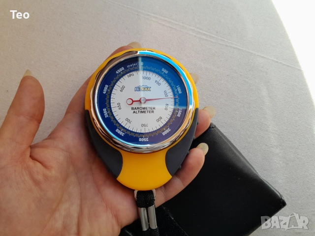 HITRAX - Алтиметър - барометър с кожен калъф, нов, снимка 3 - Други ценни предмети - 52927086