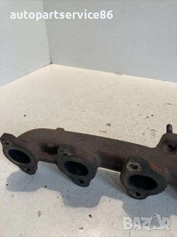 Изпускателен колектор за Volvo C30 1.6 TDI (2012) , снимка 2 - Части - 54021211