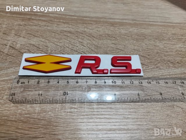 Renault RS Рено Р.С емблема жълто с червено, снимка 2 - Аксесоари и консумативи - 34972493